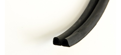 Уплотнитель SD-55 21х17мм черный 50м.